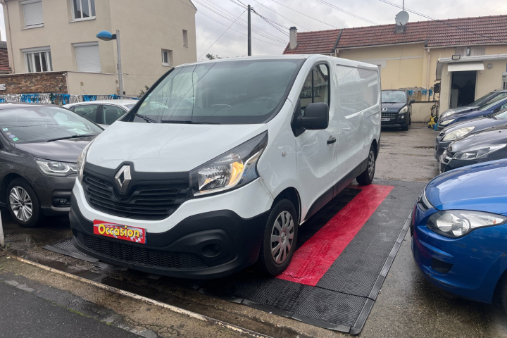 RENAULT TRAFIC FOURGON