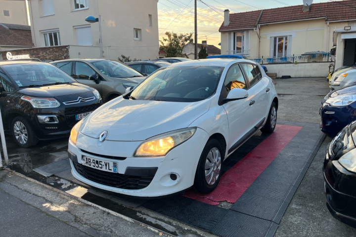 RENAULT MEGANE III BERLINE